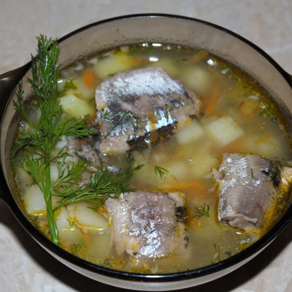Суп картофельный с рыбными консервами