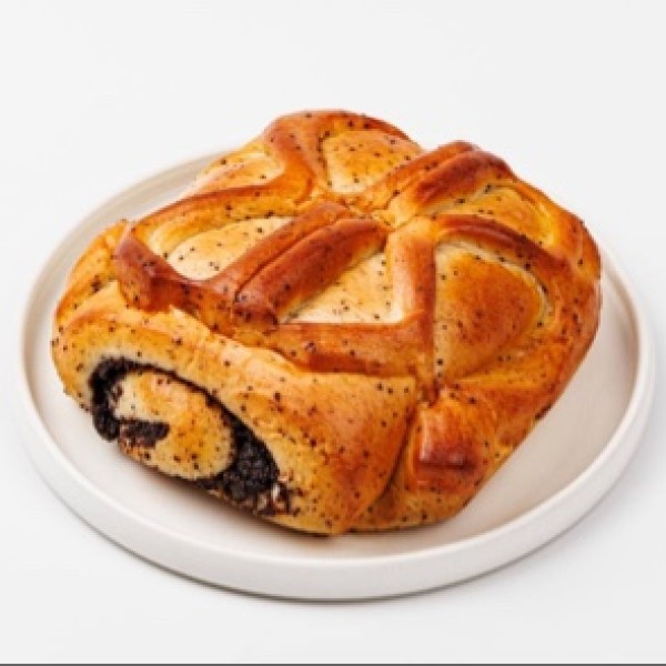 Булочка с маком