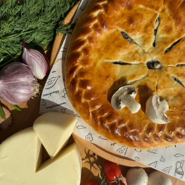Русский пирог с курицей и грибами