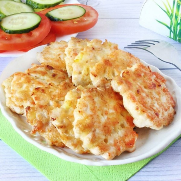 Биточки куриные с сыром